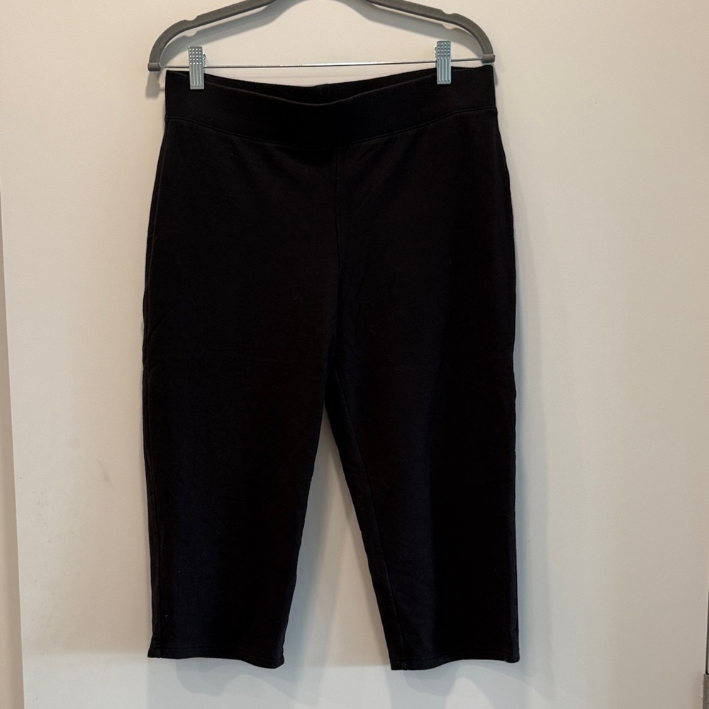Talbots Black Capris